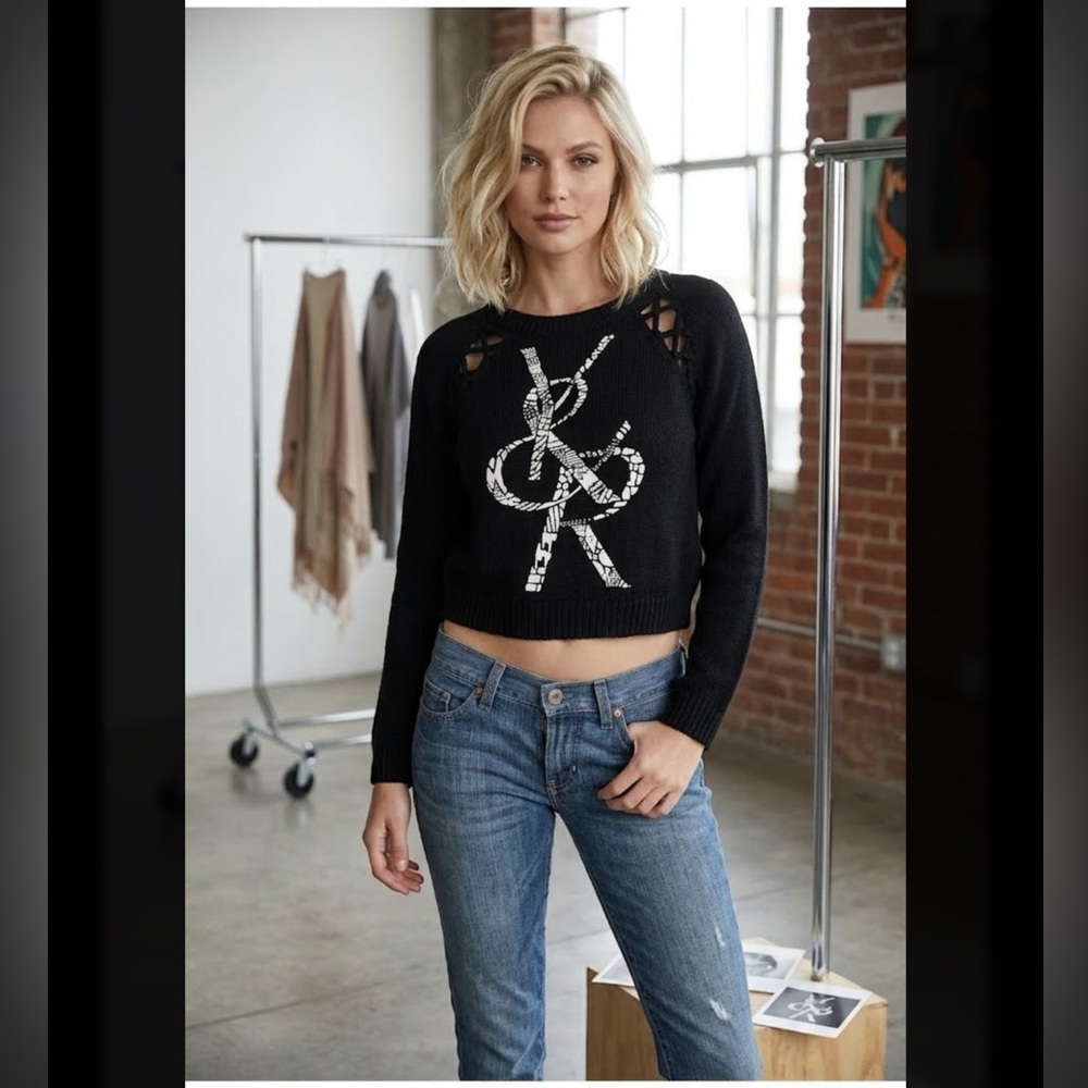 Young & Reckless black cropping knitted sweater